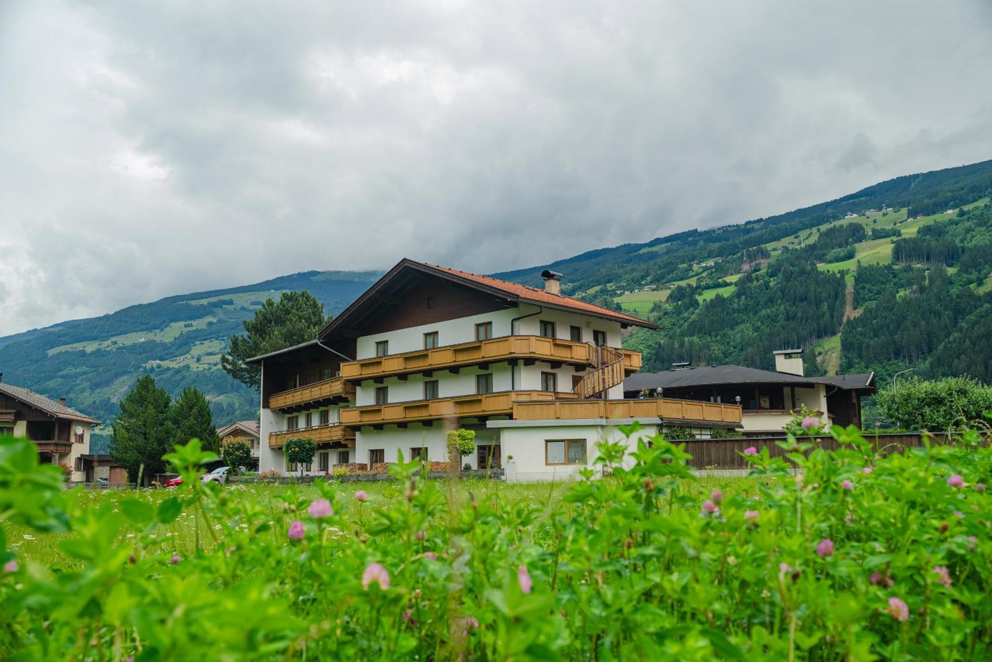 Zell Views Apartments 齐勒河谷采尔 外观 照片